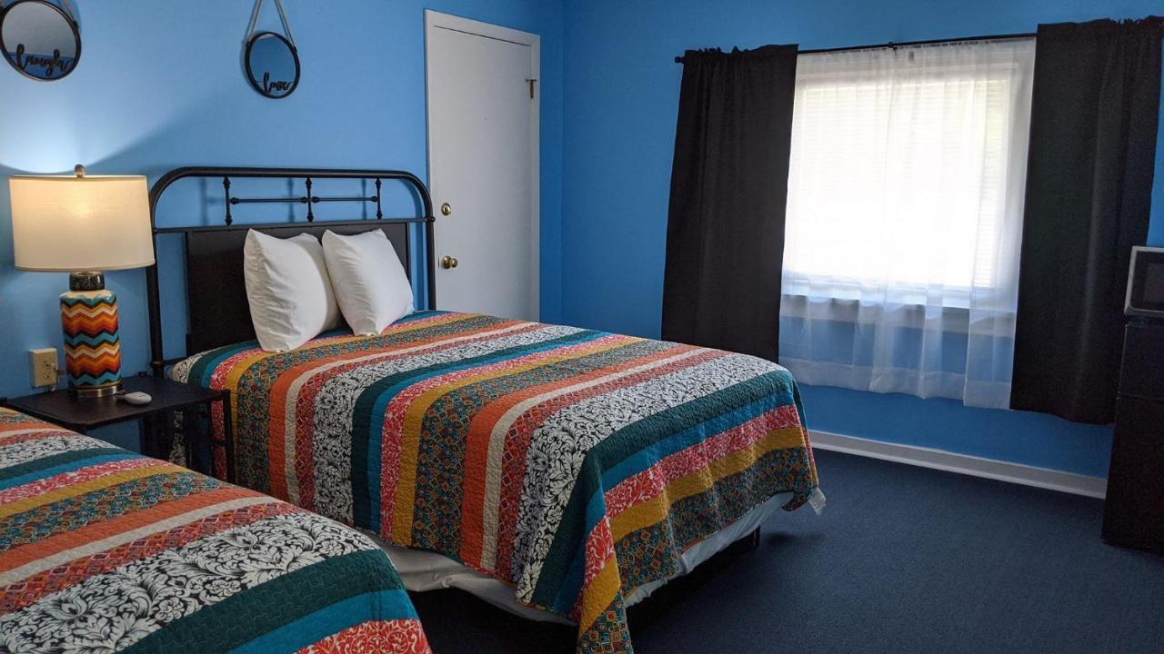 Blue Ridge Motel Schroon Lake Εξωτερικό φωτογραφία
