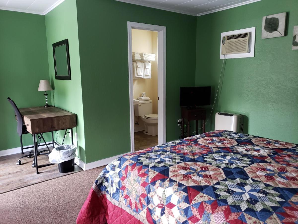 Blue Ridge Motel Schroon Lake Εξωτερικό φωτογραφία